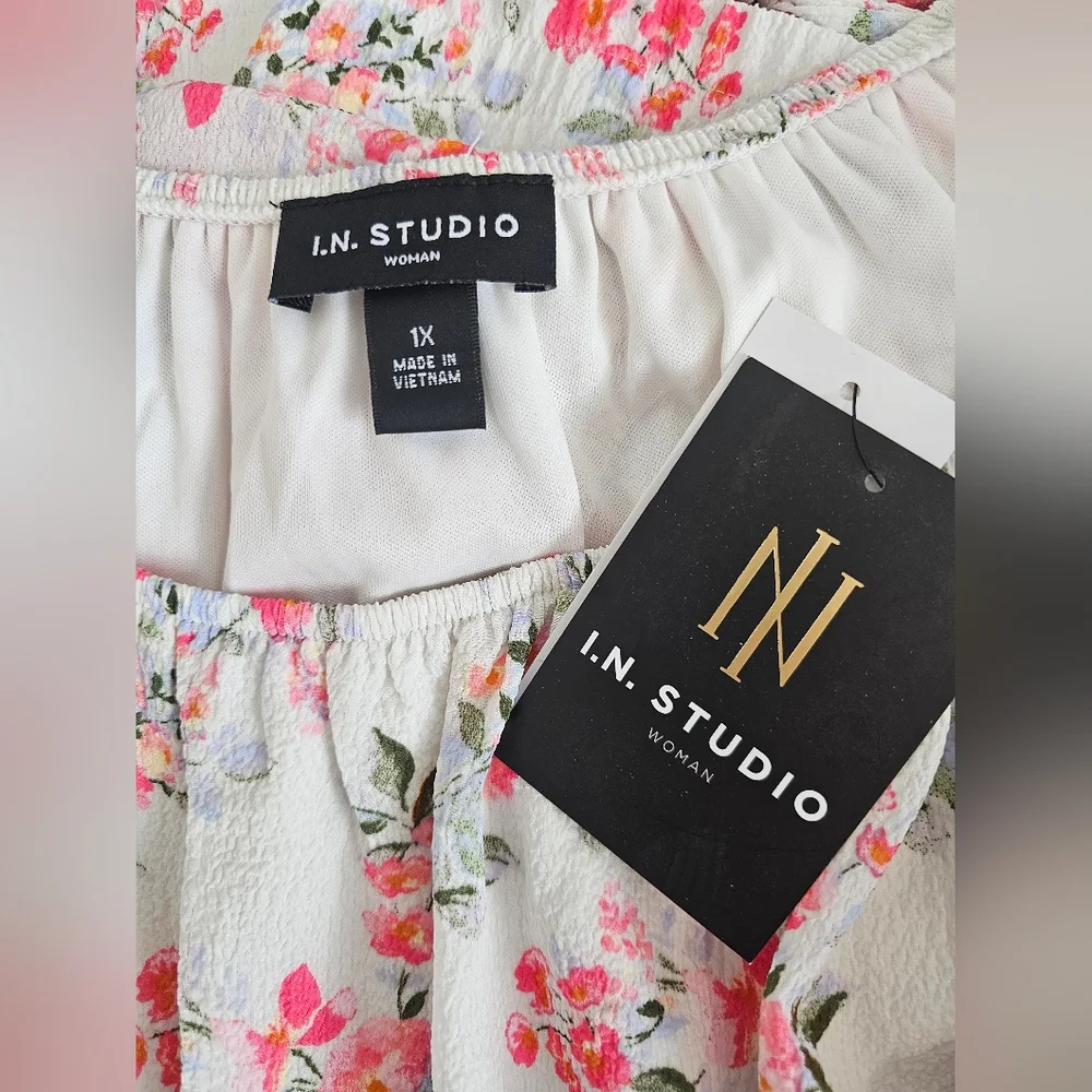 I.N. Studio On/Off-Shoulder White Pink Floral Blouse Top Women's Size 1 & 2X - Picture 3 of 7